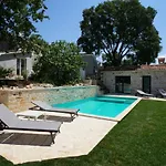 Villa Hideaway With Heated Pool, Sauna & Bikes