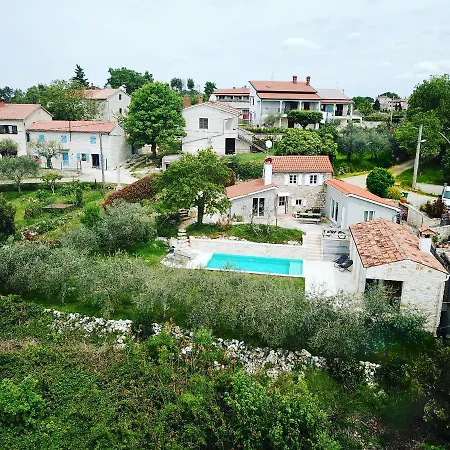 Villa Villa Hideaway With Heated Pool, Sauna & Bikes