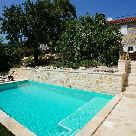 Villa Hideaway With Heated Pool, Sauna & Bikes * Vizinada