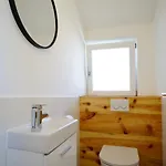 Hideaway With Heated Pool, Sauna & Bikes Vižinada