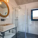 Hideaway With Heated Pool, Sauna & Bikes *