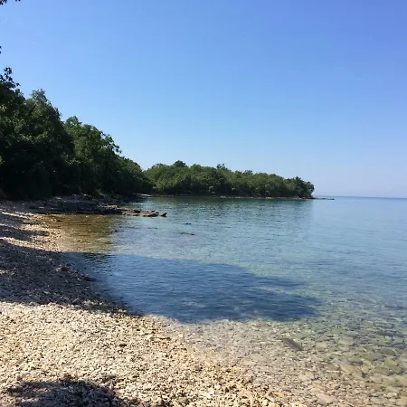 Hideaway With Heated Pool, Sauna & Bikes