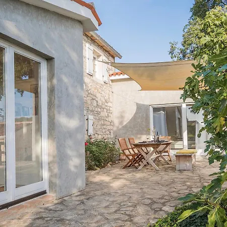 Hideaway With Heated Pool, Sauna & Bikes Vila