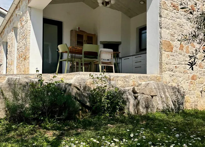 Villa Hideaway With Heated Pool, Sauna & Bikes