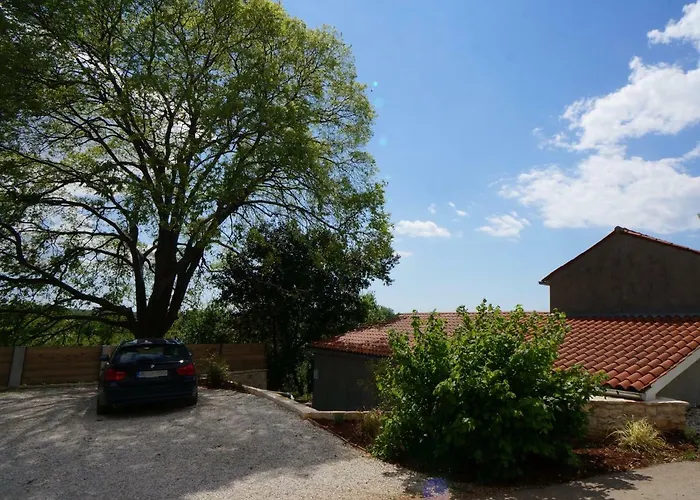 Villa Hideaway With Heated Pool, Sauna & Bikes Vizinada